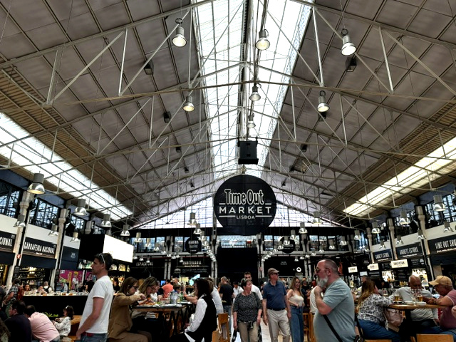 01-9959-lisbon-mercado-ribeira